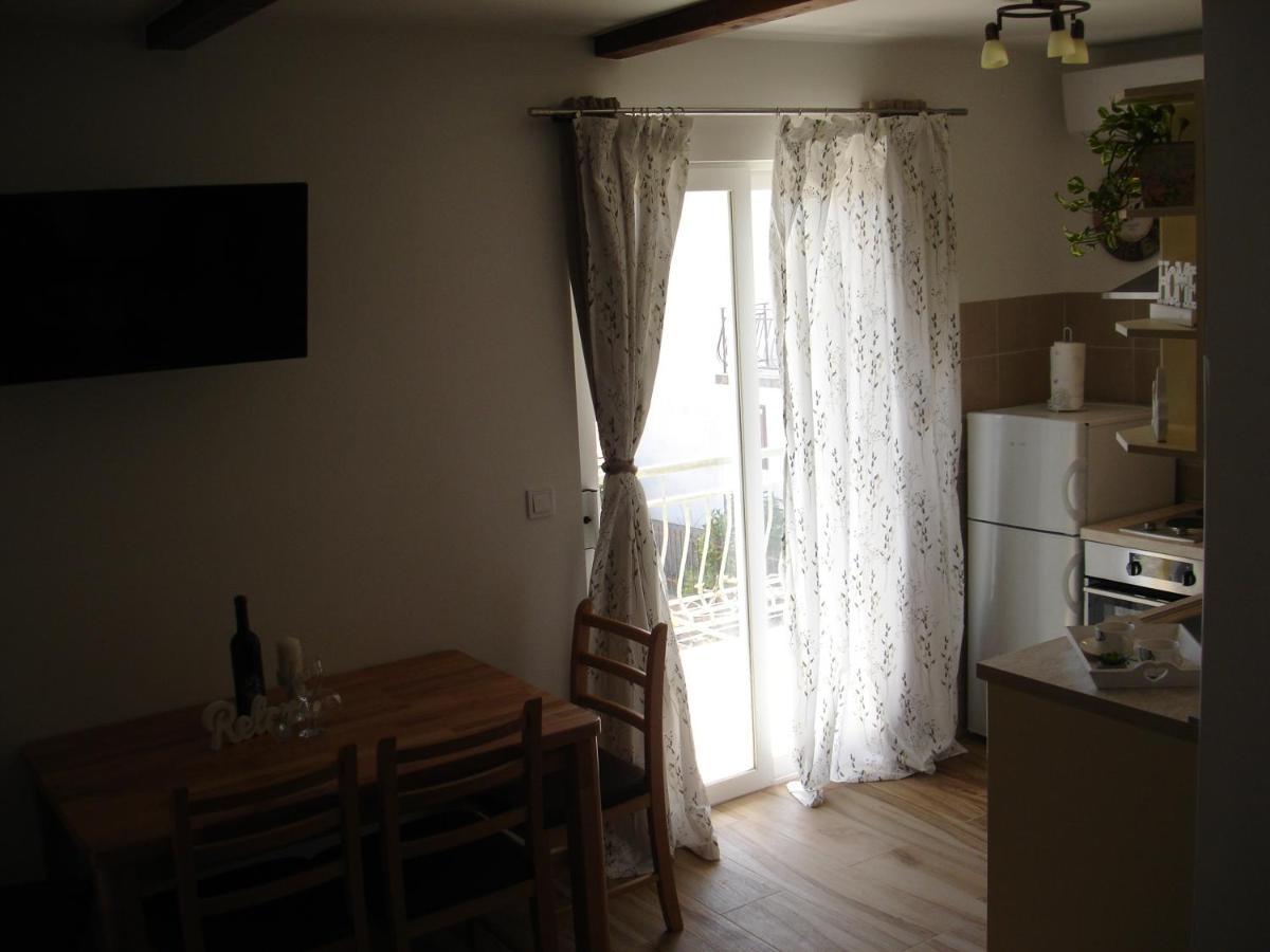 Apartment Dominik *