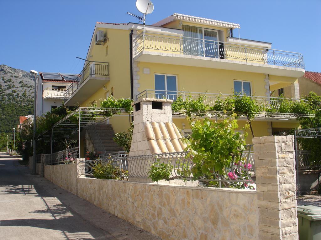 Apartment Dominik *