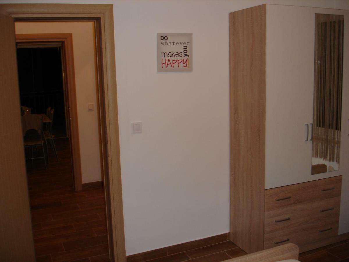 Apartment Dominik *