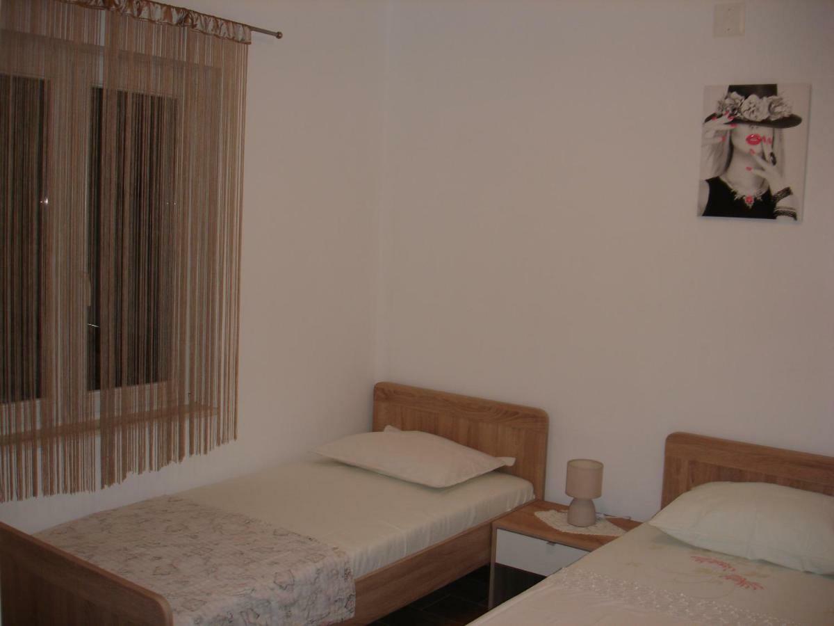 Apartment Dominik *